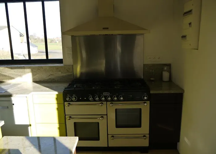 Couette-café Maison Proche Circuit 24h Du Mans