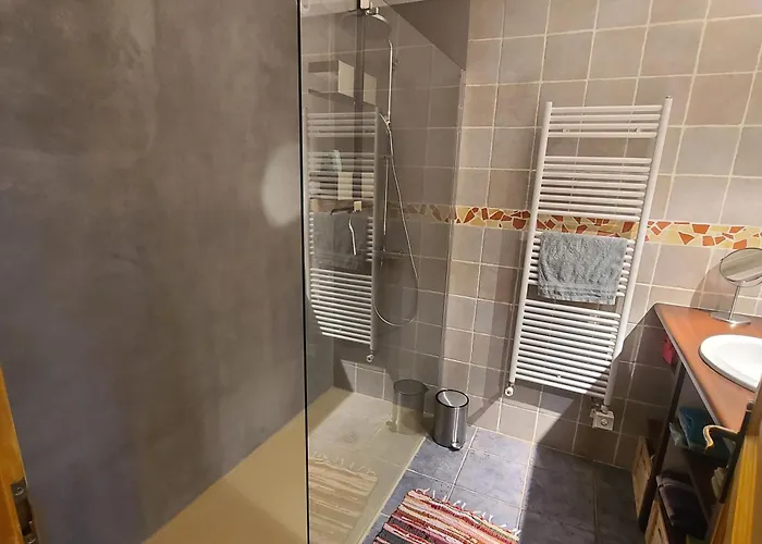 Couette-café Maison Proche Circuit 24h Du Mans *